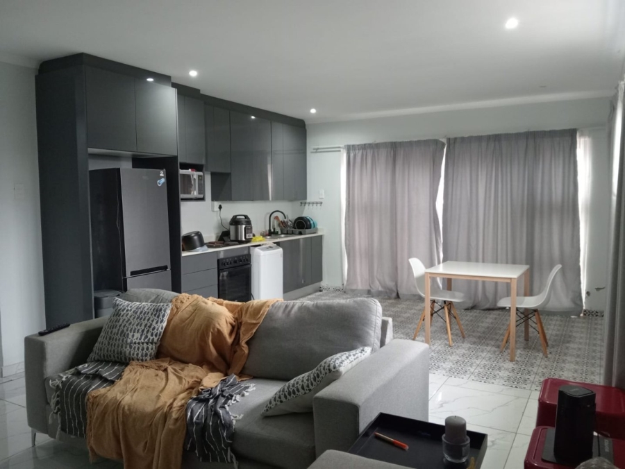 7 Bedroom Property for Sale in Berea Eastern Cape